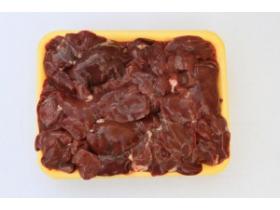 Куриные субпродукты на подложке
