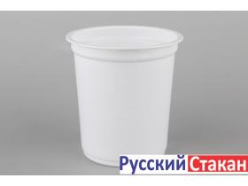 Одноразовые пластиковые стаканчики