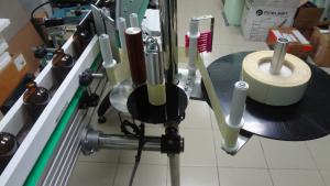 Аппликатор самоклеящихся этикеток