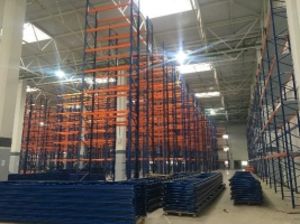 Фронтальные стеллажи