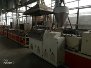 Экстузионная линия производства ДПК изделий