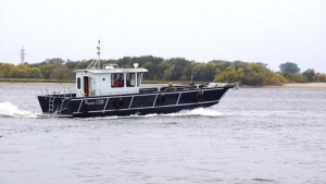 Грузовой катер "Баренц 1200"